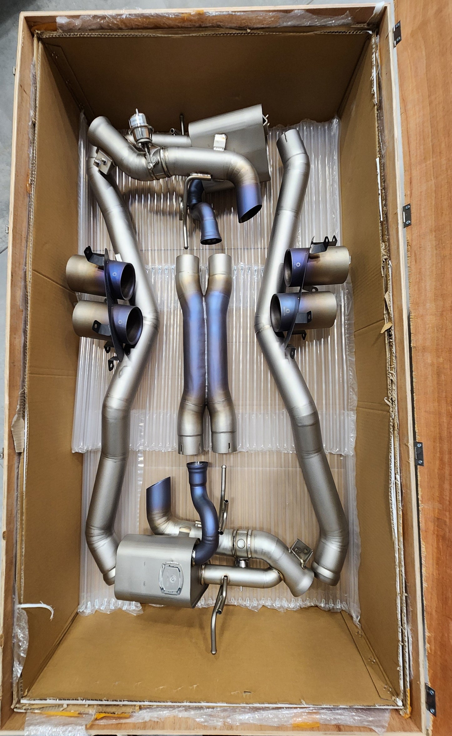 OPUS FERRARI 812 SUPERFAST  TITANIUM VALVED EXHAUST