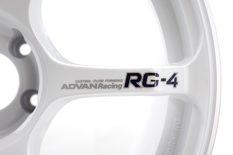 Advan RG-4 18x9.5 +12 5x114.3 Racing White Metallic & Ring